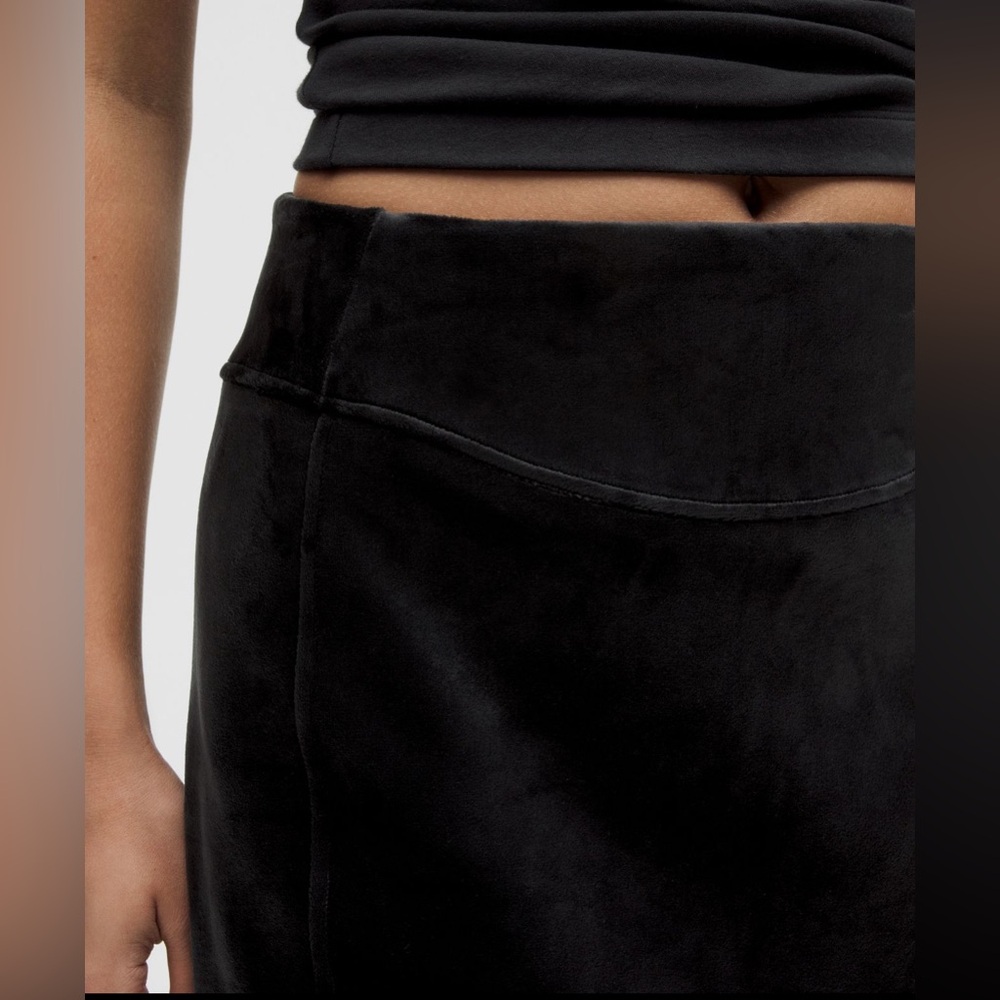 Lululemon Scuba HR Mini Skirt Black Velvet M - Picture 8 of 9